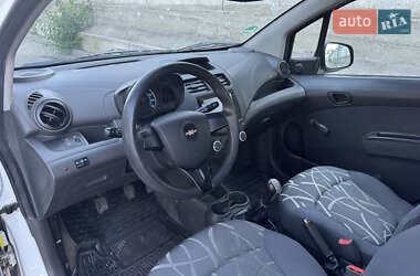 Хетчбек Chevrolet Spark 2014 в 