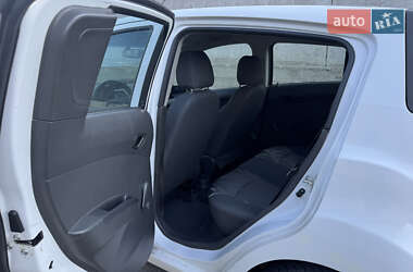 Хетчбек Chevrolet Spark 2014 в 