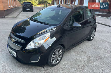 Хэтчбек Chevrolet Spark 2016 в 