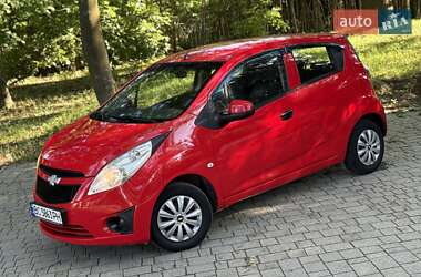 Хэтчбек Chevrolet Spark 2011 в 