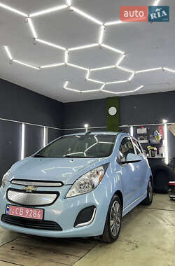 Хетчбек Chevrolet Spark 2016 в Львові