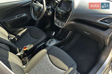 Хэтчбек Chevrolet Spark 2020 в 