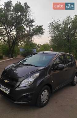 Хэтчбек Chevrolet Spark 2014 в Арцизе