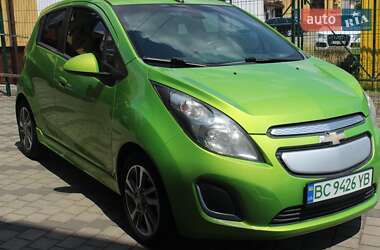 Хэтчбек Chevrolet Spark 2016 в 