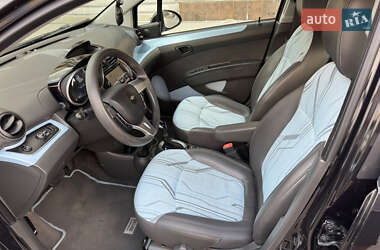 Хетчбек Chevrolet Spark 2016 в 