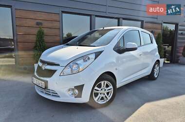 Хетчбек Chevrolet Spark 2013 в Рівному