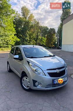Хетчбек Chevrolet Spark 2011 в 