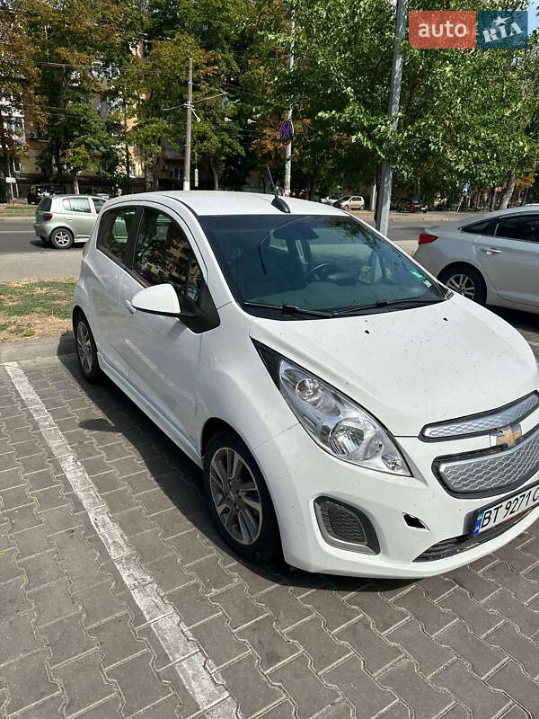Хэтчбек Chevrolet Spark 2015 в Херсоне фото 4 Хэтчбек Chevrolet Spark 2015 в Херсоне
