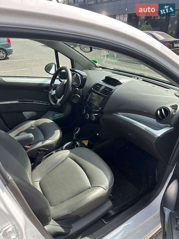 Хэтчбек Chevrolet Spark 2015 в Херсоне фото 12 Хэтчбек Chevrolet Spark 2015 в Херсоне