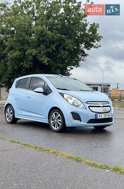 Хэтчбек Chevrolet Spark 2015 в 