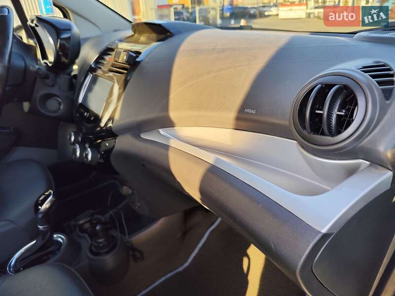 Хэтчбек Chevrolet Spark 2015 в Киеве