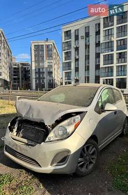 Хетчбек Chevrolet Spark 2015 в 