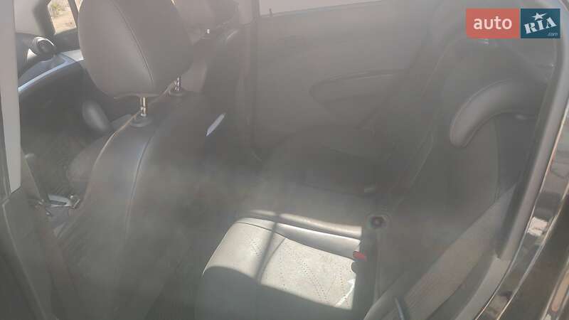 Хэтчбек Chevrolet Spark 2014 в Харькове