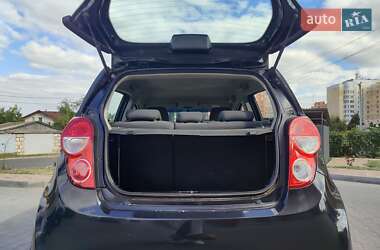 Хэтчбек Chevrolet Spark 2010 в 