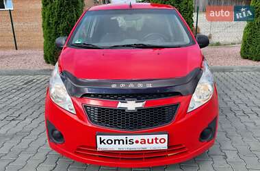 Хетчбек Chevrolet Spark 2012 в 