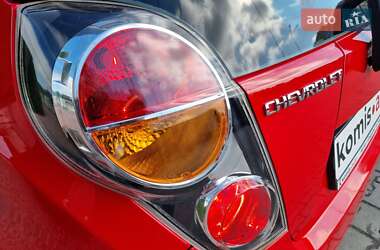 Хетчбек Chevrolet Spark 2012 в 