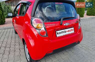 Хетчбек Chevrolet Spark 2012 в 