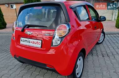 Хетчбек Chevrolet Spark 2012 в 