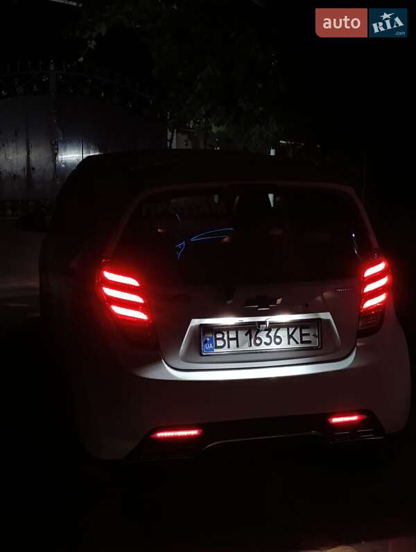 Хэтчбек Chevrolet Spark 2012 в Татарбунарах