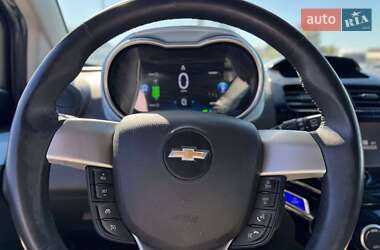 Хетчбек Chevrolet Spark 2014 в 