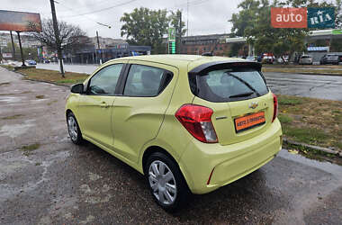 Хэтчбек Chevrolet Spark 2017 в 