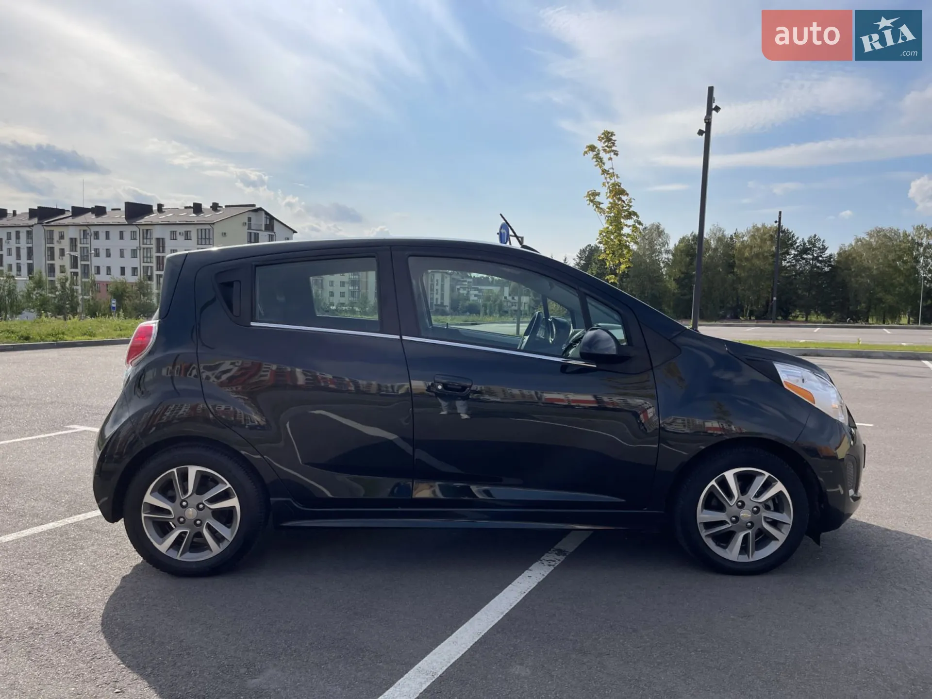 2015 Chevrolet Spark - мініатюра 12