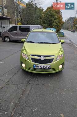 Хетчбек Chevrolet Spark 2010 в Києві