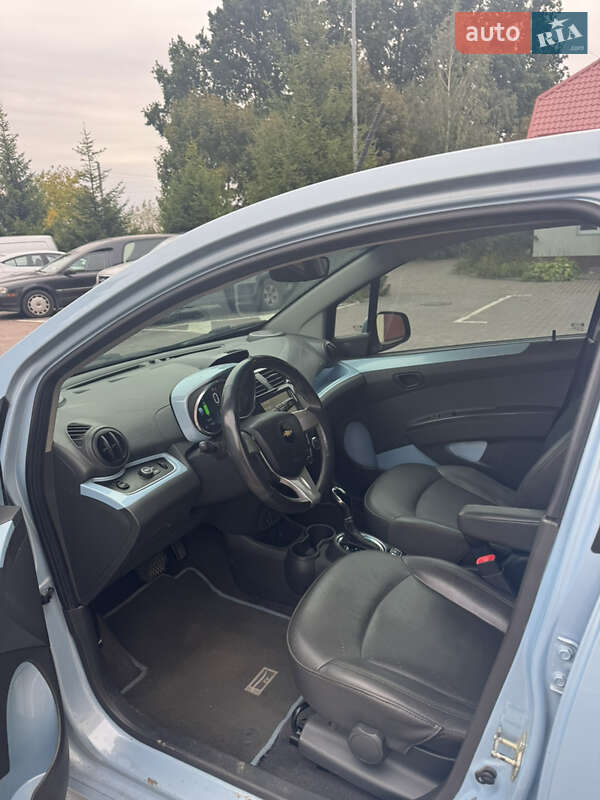 Хэтчбек Chevrolet Spark 2014 в Киеве фото 8 Хэтчбек Chevrolet Spark 2014 в Киеве