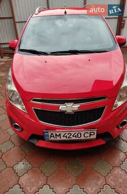 Хетчбек Chevrolet Spark 2010 в Житомирі
