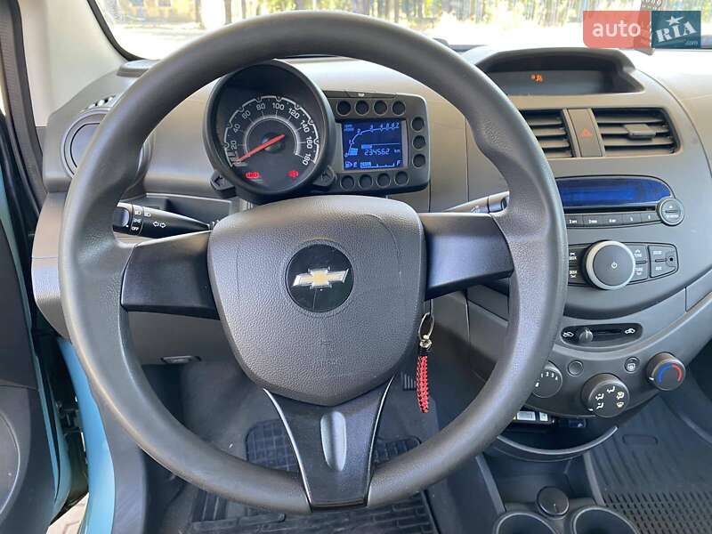 Хетчбек Chevrolet Spark 2010 в Миколаєві