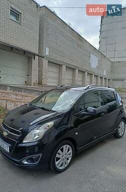 Хетчбек Chevrolet Spark 2012 в Рівному