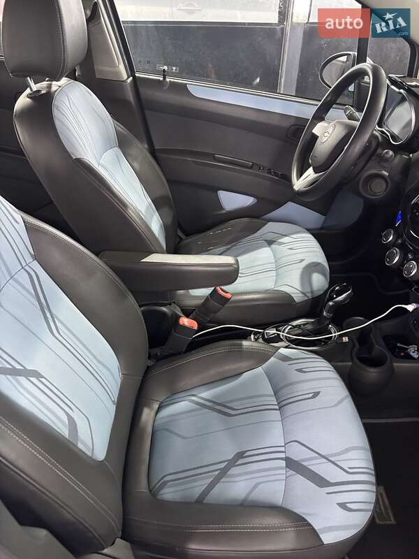 Хетчбек Chevrolet Spark 2015 в Броварах фото 3 Хетчбек Chevrolet Spark 2015 в Броварах