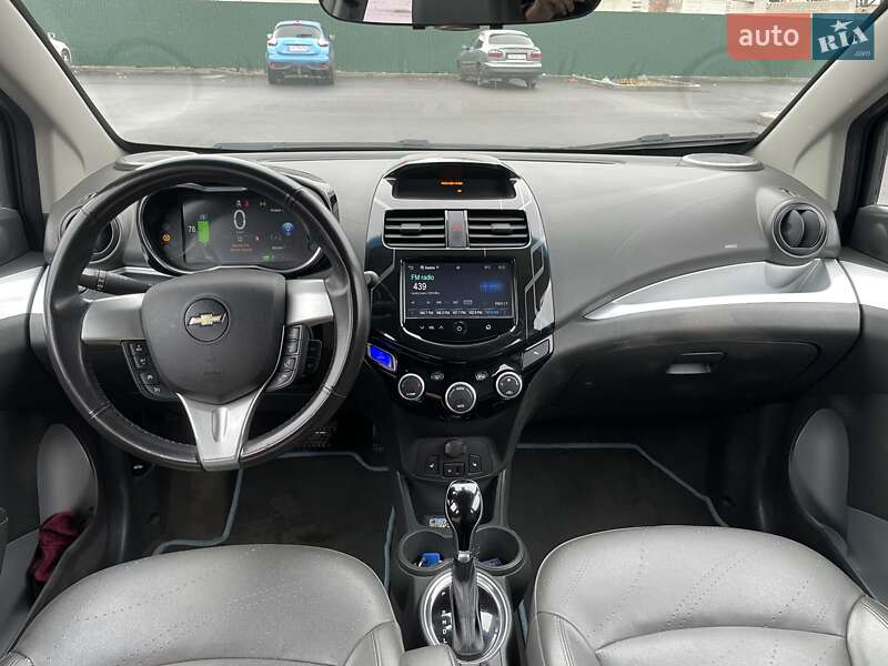 Хэтчбек Chevrolet Spark 2016 в Чернигове фото 11 Хэтчбек Chevrolet Spark 2016 в Чернигове