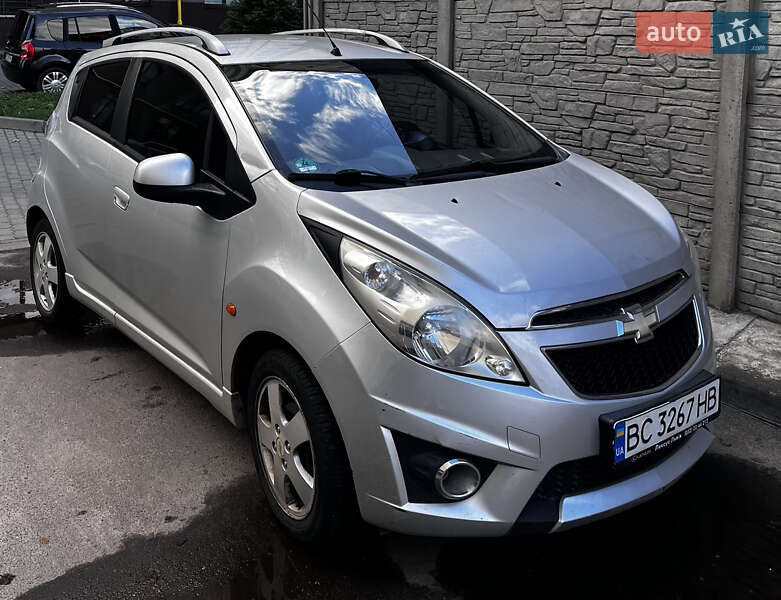 Хетчбек Chevrolet Spark 2011 в Львові фото 2 Хетчбек Chevrolet Spark 2011 в Львові