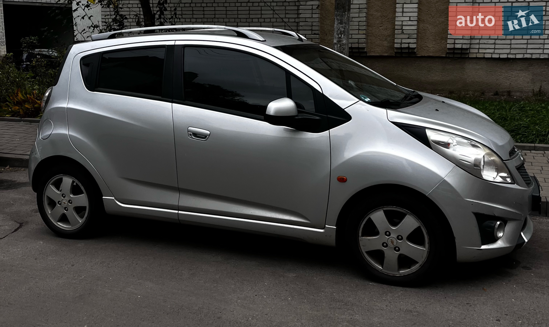 2011 Chevrolet Spark - фото 1