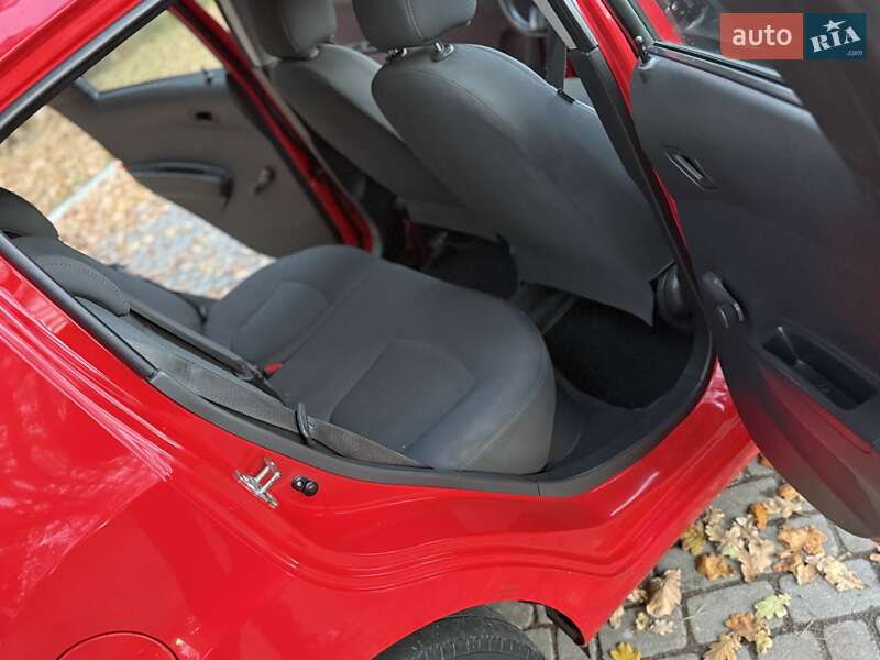 Хэтчбек Chevrolet Spark 2011 в Львове фото 54 Хэтчбек Chevrolet Spark 2011 в Львове