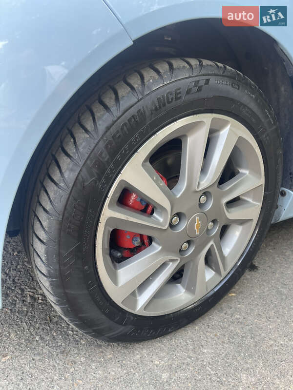Хэтчбек Chevrolet Spark 2013 в Одессе