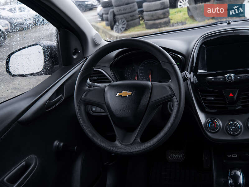 Хэтчбек Chevrolet Spark 2019 в Львове