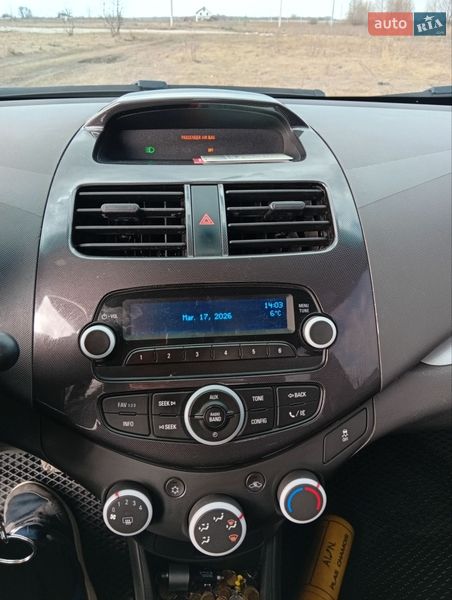 Хэтчбек Chevrolet Spark 2013 в Погребах