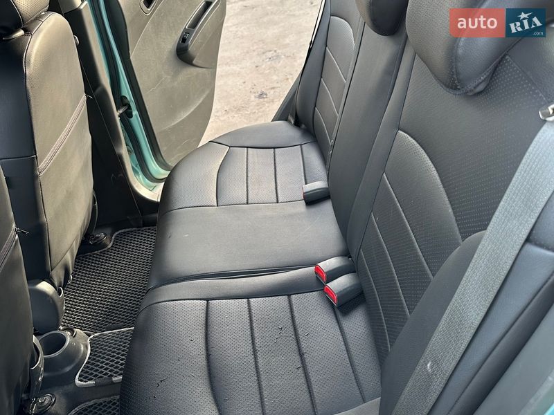 Хэтчбек Chevrolet Spark 2010 в Павлограде фото 10 Хэтчбек Chevrolet Spark 2010 в Павлограде