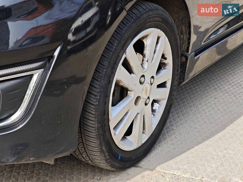 Хэтчбек Chevrolet Spark 2014 в Харькове