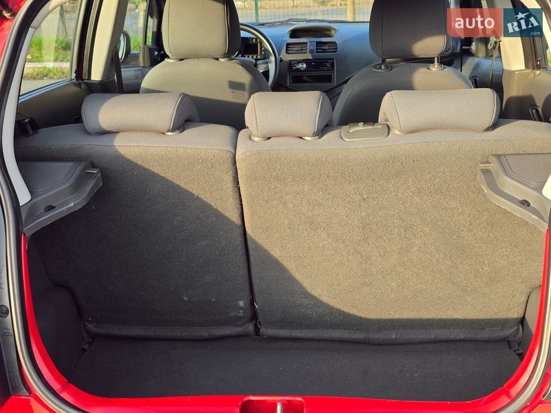 Хэтчбек Chevrolet Spark 2012 в Хмельницком