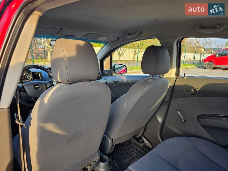 Хэтчбек Chevrolet Spark 2012 в Хмельницком