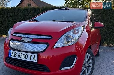 Хетчбек Chevrolet Spark 2016 в Вінниці