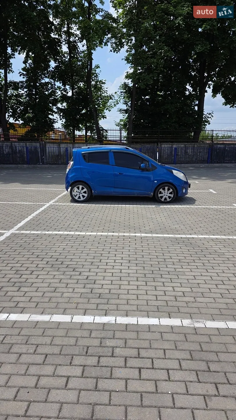 2010 Chevrolet Spark - мініатюра 2