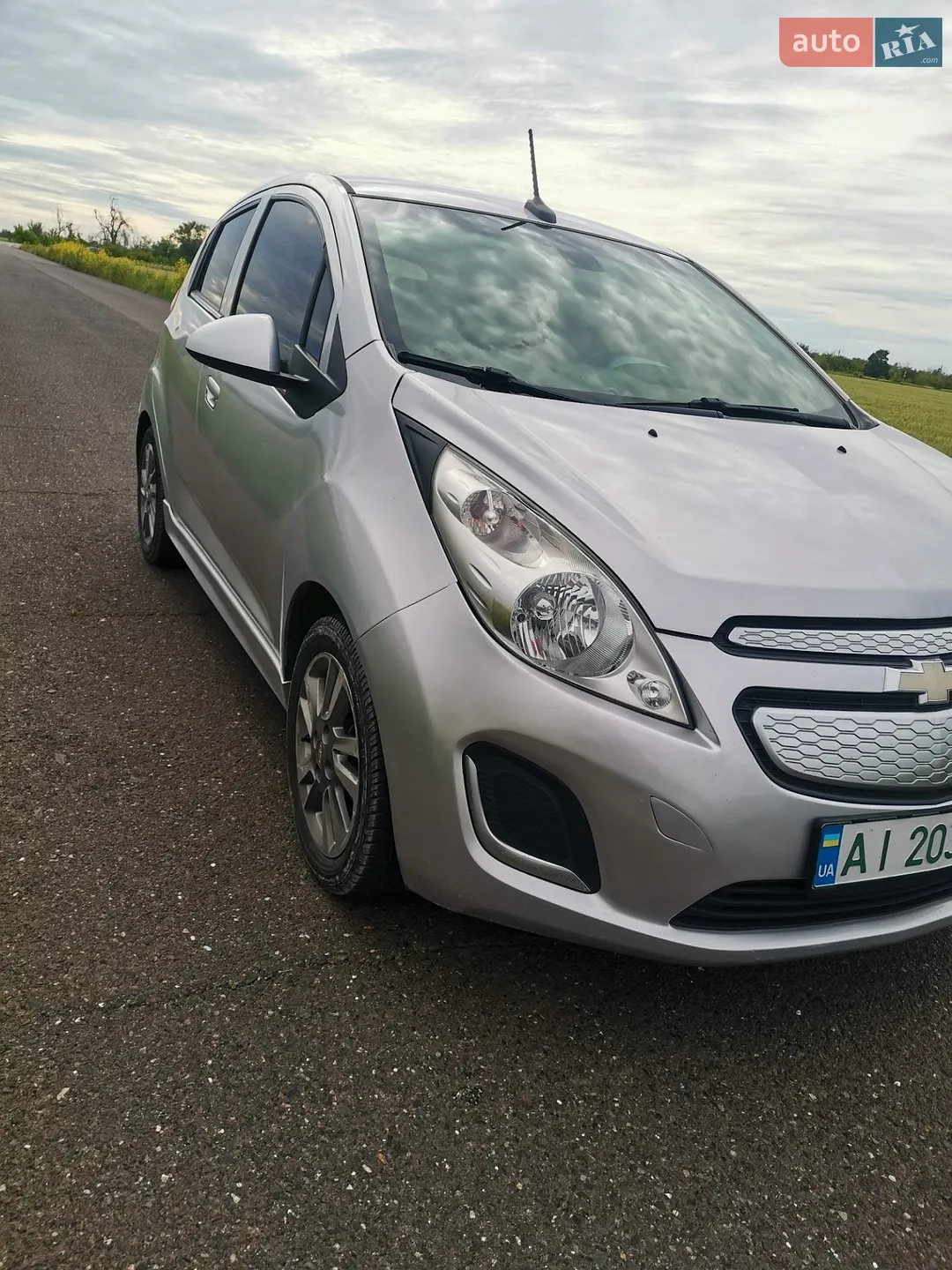 2013 Chevrolet Spark - мініатюра 3