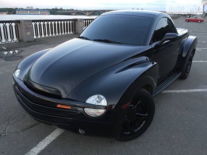 Кабріолет Chevrolet SSR 2004 в Києві