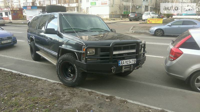 Внедорожник / Кроссовер Chevrolet Suburban 1997 в Киеве