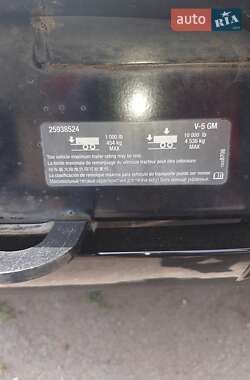 Позашляховик / Кросовер Chevrolet Suburban 2012 в Одесі