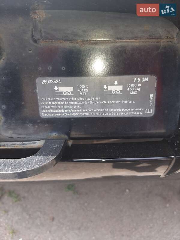 Позашляховик / Кросовер Chevrolet Suburban 2012 в Одесі